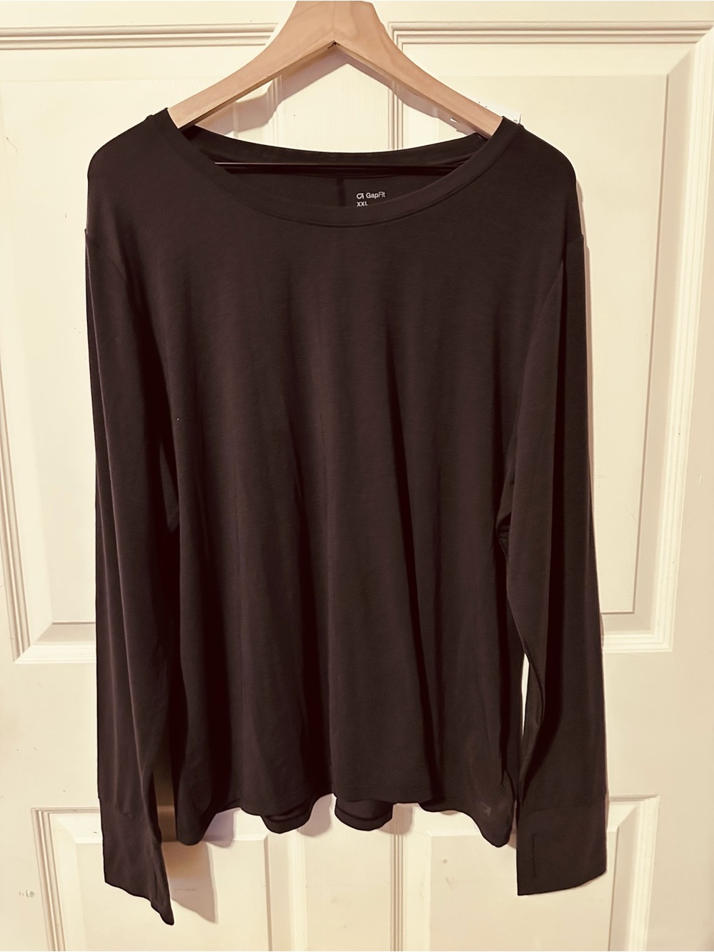 Gap | Top | GapFit Breathe T-Shirt | True Black - Picture 9 of 10